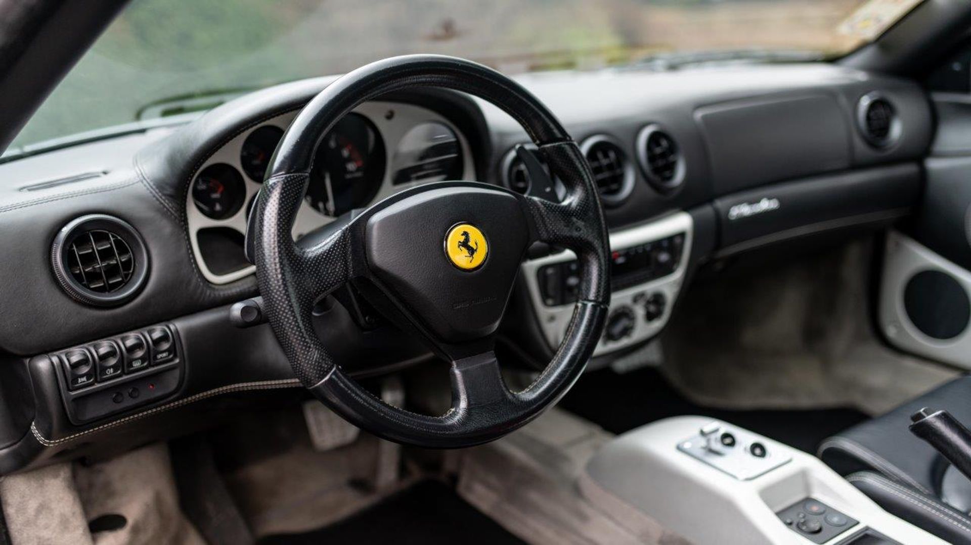 The 360 Modena F1 Interior